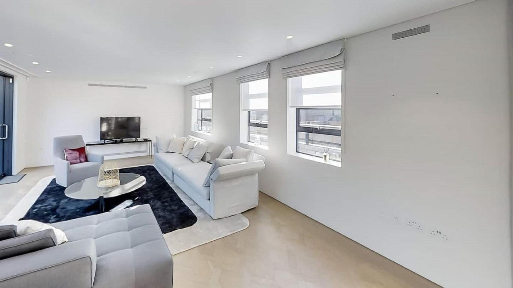 Lovely 4 Bdr Free Parking Appartamento Londra