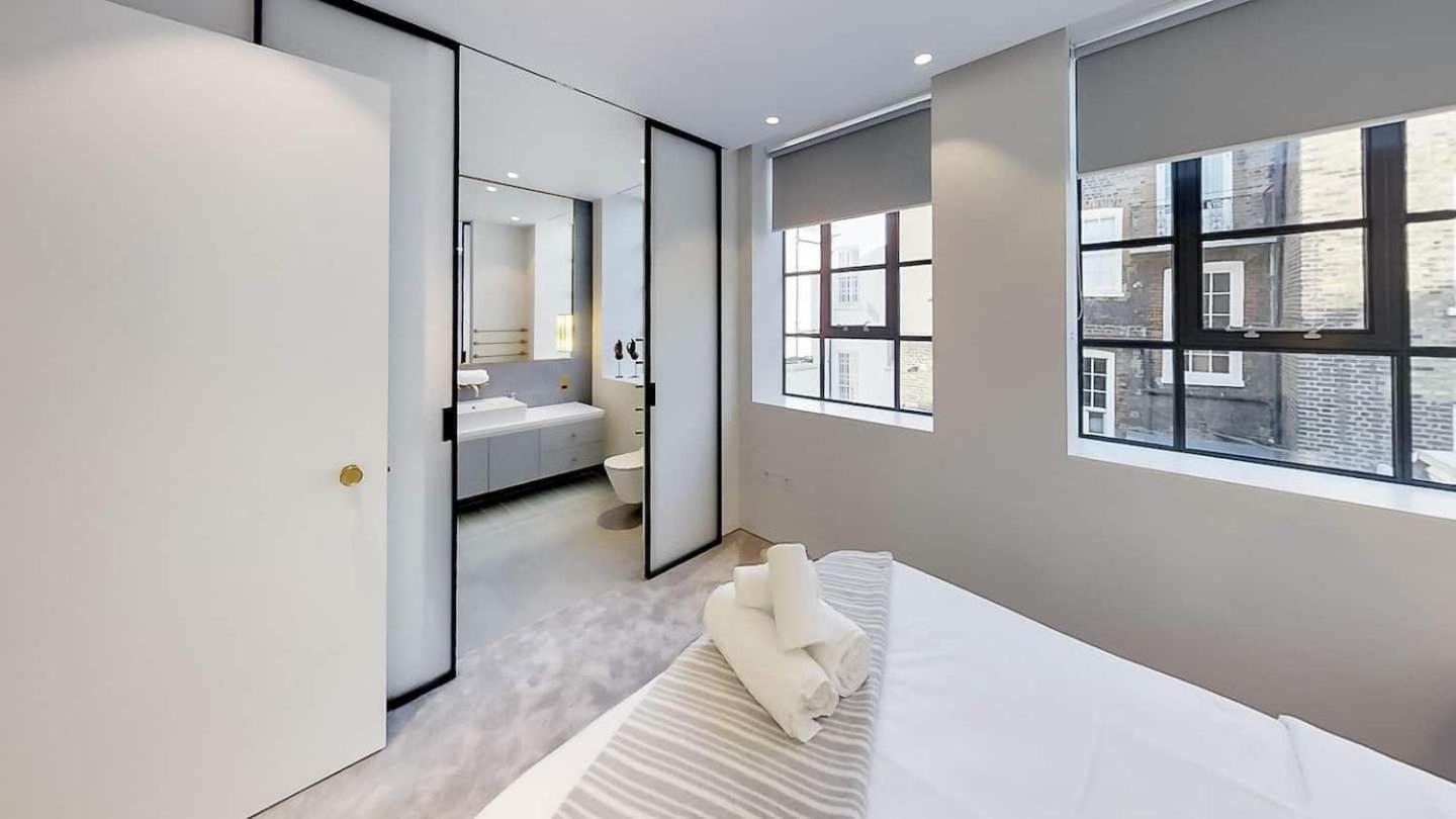Lovely 4 Bdr Free Parking Londra