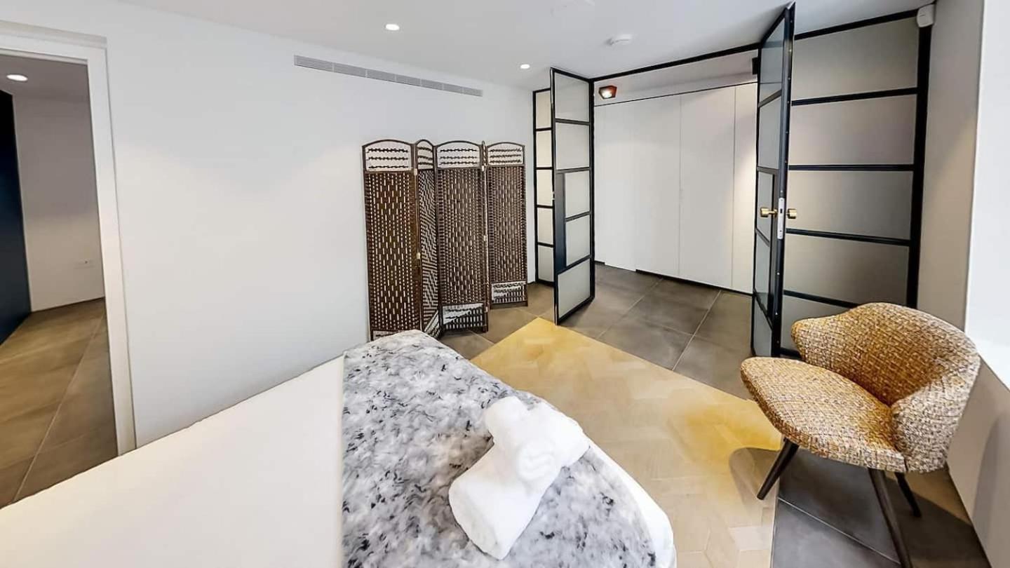 Lovely 4 Bdr Free Parking Londra